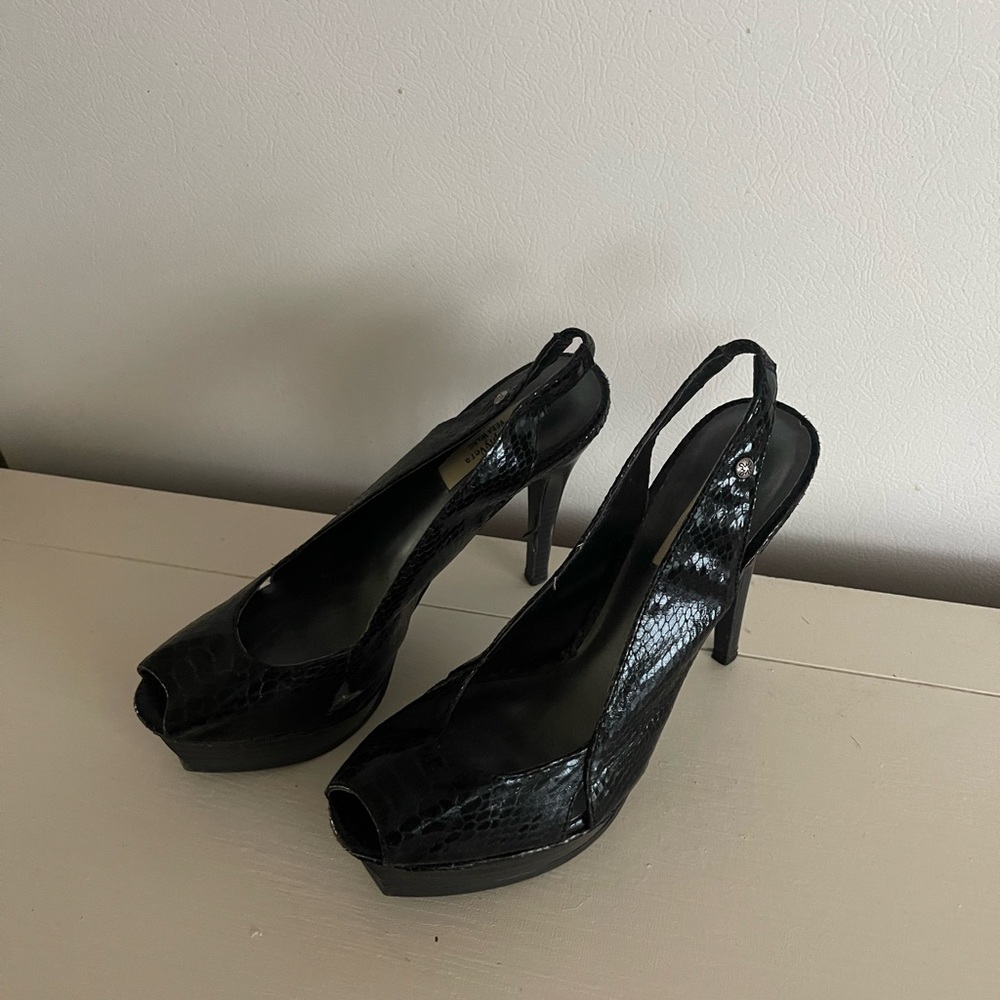 Simply Vera Platform Heels